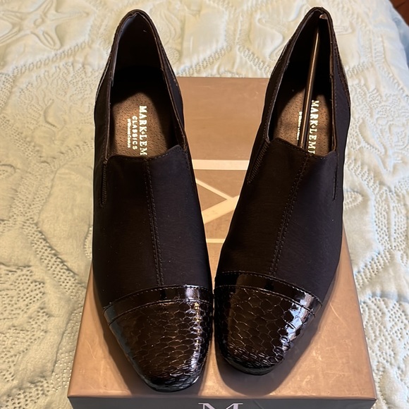 (#128) NWT ladies black dress shoes by Mark & Lemp/Walking Cradles. 6 1/2 med - Picture 4 of 13